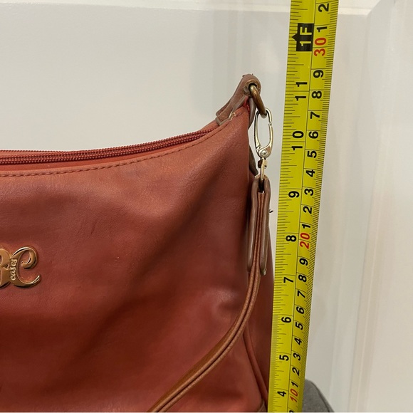 BULLDOG CASES Concealed Carry Hobo Shoulder Bag - Picture 14 of 15